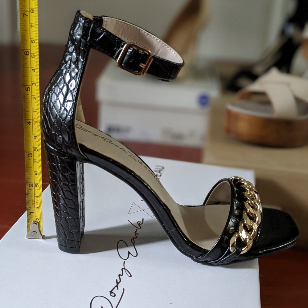 Le Chateau BNWB GOLD chain black croc leather Wedge Heels Sandals size 7.5